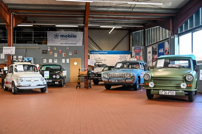Klassiker im Ausstellungsraum von OM-Classics